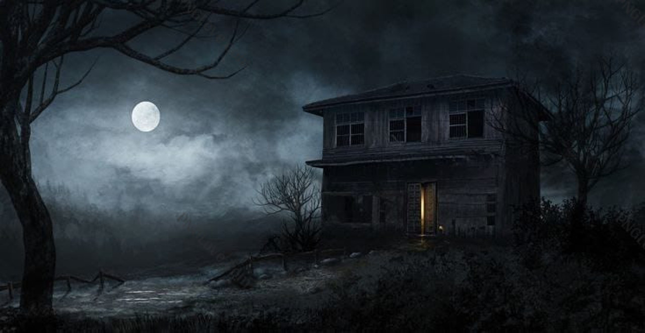 Spooky Haunted House at Night | Horror Background Image